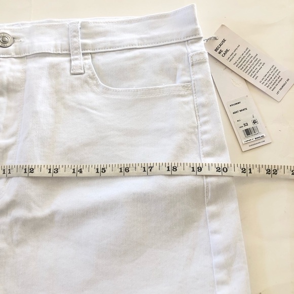 Hudson Jeans Vivid White Frayed Hem Denim Mini Skirt Size 32/XL - Picture 9 of 11